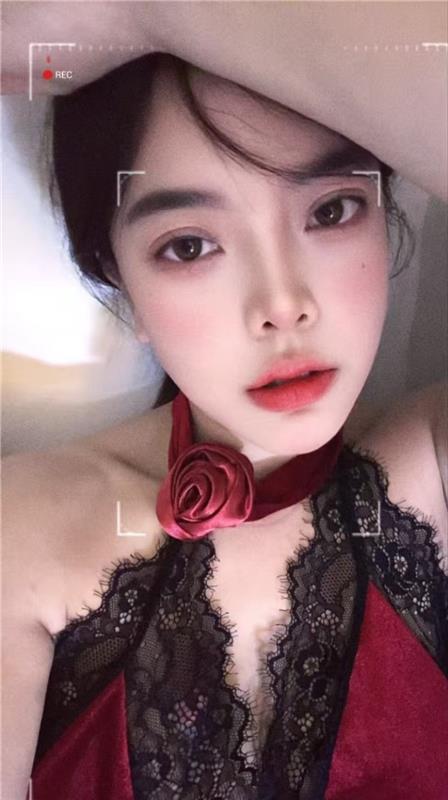 江苏-南京颜值御姐笑笑-2.jpg