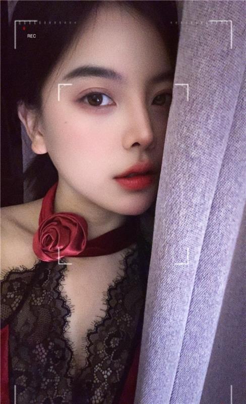 江苏-南京颜值御姐笑笑-1.jpg
